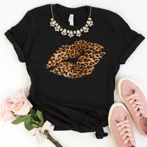 Cheetah Leopard Print Lips Graphic T-shirt
